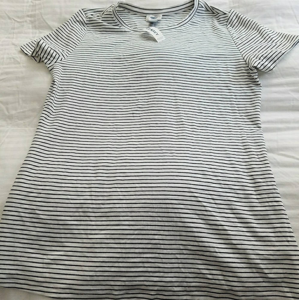 **final price**Old navy 1x striped fitted tee. NWT